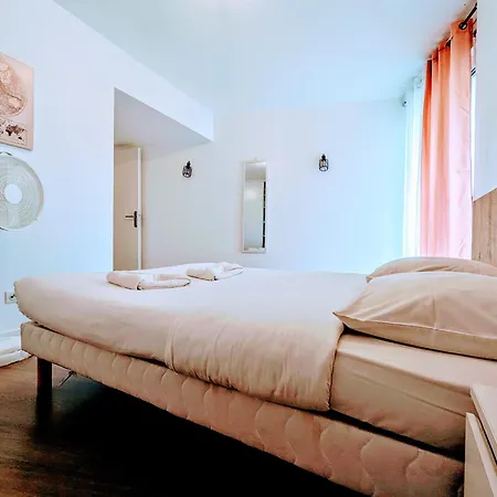 Chic With Parking Near Paris